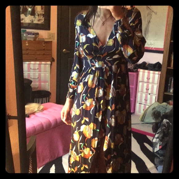 Flying Tomato Dresses & Skirts - Vintage style floral dress